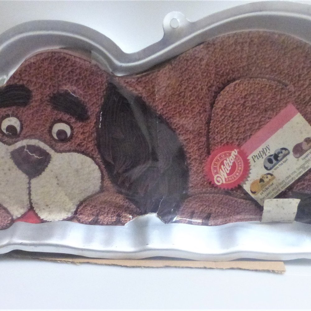 BNA Wilton PUPPY Cake Pan Baking Pan Birthday Cake Caught In The Tired